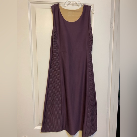 Dresses & Skirts - Maroon XS Dress for Women